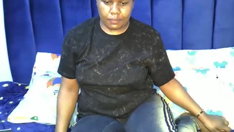 prettymel_ online show from September 2025 10:48:01 PM