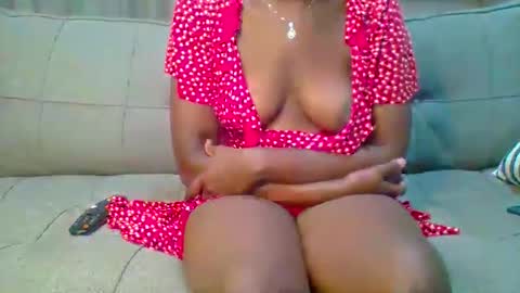 Snapshot of prettyqueen254 chatting on February 2025 10:28:02 PM pretty queen online show from February 2025 10:28:02 PM