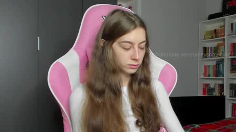 Sophie  next stream will be at Monday  i will wait you guys  online show from October 2025 06:36:02 AM