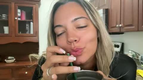 prettyyykittyyy22 online show from November 2025 04:31:02 PM