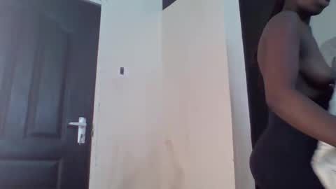 Snapshot of prettyzuzu chatting on October 2025 09:54:02 AM prettyzuzu online show from October 2025 09:54:02 AM