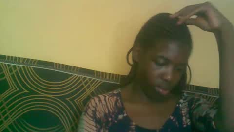 Snapshot of prettyzuzu chatting on October 2025 06:28:01 AM prettyzuzu online show from October 2025 06:28:01 AM