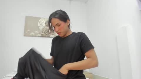 princcsjoel online show from November 2025 02:43:01 AM