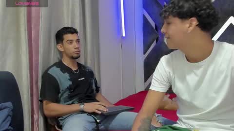prince_arthur77 online show from December 2024 12:55:01 PM