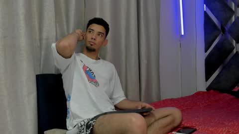 prince_arthur77 online show from December 2024 03:59:02 PM