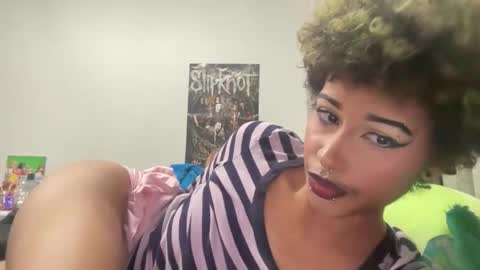 Snapshot of princenoah_05 chatting on November 2025 08:51:05 AM Noah online show from November 2025 08:51:05 AM