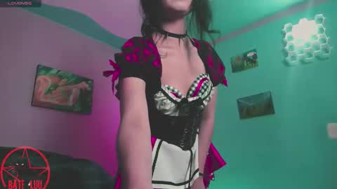 Snapshot of princesita_valija chatting on October 2025 04:44:01 AM Beth online show from October 2025 04:44:01 AM