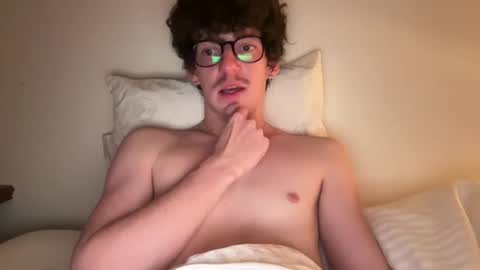 Peaches online show from October 2025 02:19:01 AM