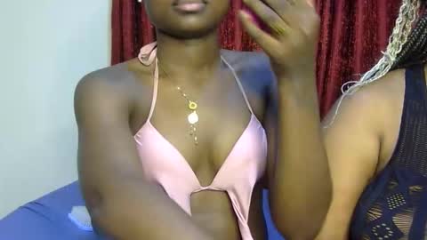 Snapshot of princess_bee1 chatting on October 2025 06:16:01 PM princess online show from October 2025 06:16:01 PM