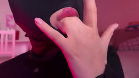 Kristina online show from October 2025 05:45:02 PM