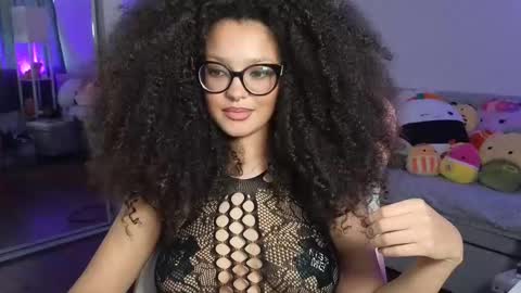 Snapshot of princessamberrrxo chatting on November 2025 12:52:02 AM Amber online show from November 2025 12:52:02 AM