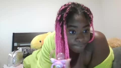 Snapshot of princessplimmy chatting on October 2025 05:48:02 AM Prxncess Paci online show from October 2025 05:48:02 AM