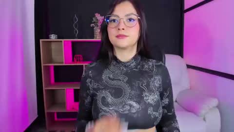 Snapshot of princesstiff_ chatting on October 2025 08:37:02 PM online show from October 2025 08:37:02 PM