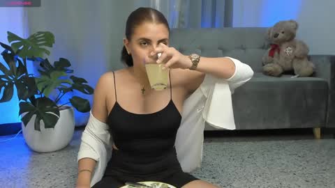    INDEPENDENT MODEL online show from December 2024 03:52:01 AM