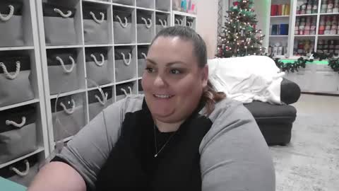 Puggie -  online show from December 2024 10:00:01 PM