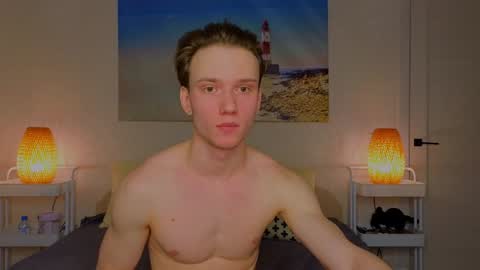 Snapshot of pupsenish chatting on February 2025 01:02:01 AM Jesse online show from February 2025 01:02:01 AM