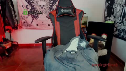 Purplekush Violet punk online show from January 2025 07:25:02 AM