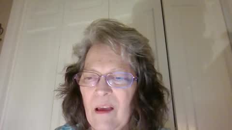 Snapshot of purplegrass66 chatting on February 2025 07:52:02 AM Purplegrasses online show from February 2025 07:52:02 AM