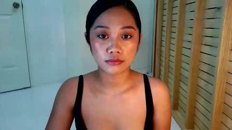 Snapshot of pussyc4t_doll chatting on November 2025 12:54:02 AM Marj33 online show from November 2025 12:54:02 AM