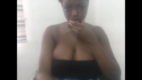 pussydollurz online show from November 2025 01:01:02 PM