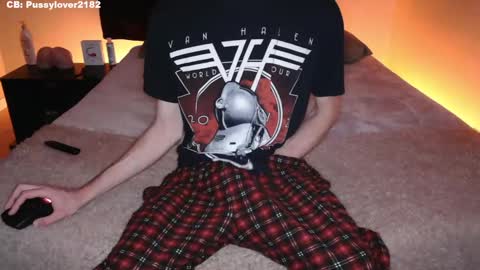 Snapshot of pussylover2182 chatting on October 2025 02:53:02 AM pussylover2182 online show from October 2025 02:53:02 AM