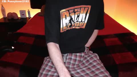 Snapshot of pussylover2182 chatting on November 2025 06:24:02 AM pussylover2182 online show from November 2025 06:24:02 AM