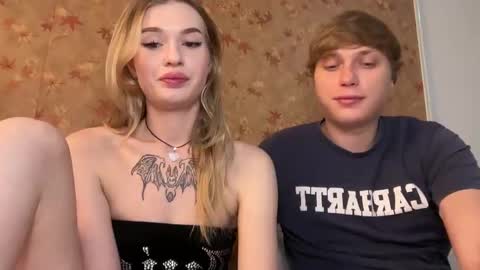 Lina online show from October 2025 11:24:02 PM