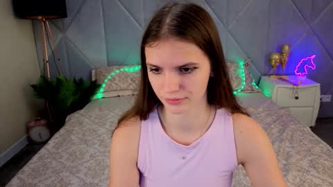 Snapshot of pussyonluck chatting on October 2025 08:59:02 AM Ellie online show from October 2025 08:59:02 AM