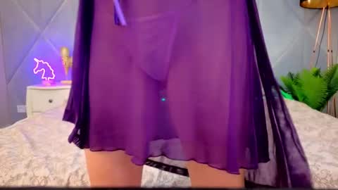 Snapshot of pussyonluck chatting on October 2025 07:20:02 AM Ellie online show from October 2025 07:20:02 AM