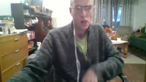 Snapshot of q2phq2ph chatting on October 2025 12:35:01 AM q2phq2ph online show from October 2025 12:35:01 AM