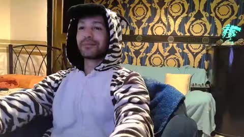 Qianos online show from January 2025 12:27:01 AM