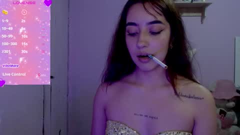 Snapshot of quee_tiana chatting on October 2025 12:36:01 AM your princess online show from October 2025 12:36:01 AM