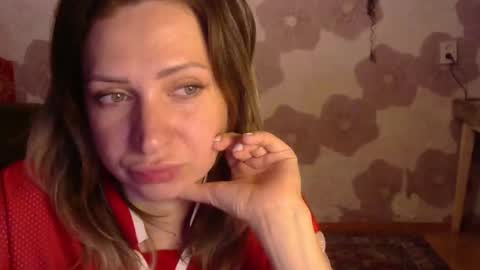 Queen Daenerys online show from September 2025 08:09:01 PM