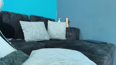 Your Queen Esthefi online show from October 2025 05:26:02 PM