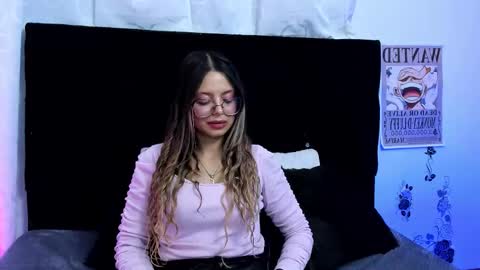 Valentina online show from November 2025 11:48:01 PM