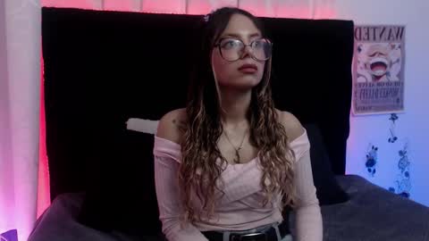 Valentina online show from November 2025 10:20:02 PM