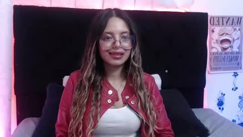 Valentina online show from November 2025 11:03:01 PM