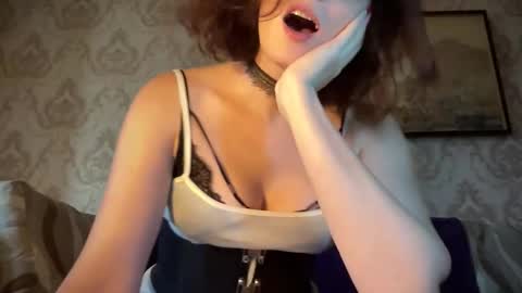 Tomyris online show from September 2025 10:50:01 AM