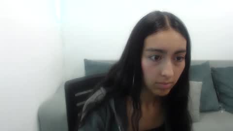 Snapshot of queenbyte_18 chatting on October 2025 05:37:01 PM queenbyte_18 online show from October 2025 05:37:01 PM