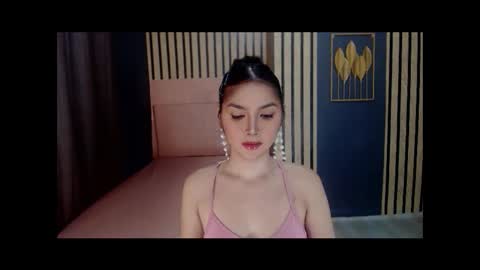 queenemeraldts online show from January 2025 02:29:02 AM