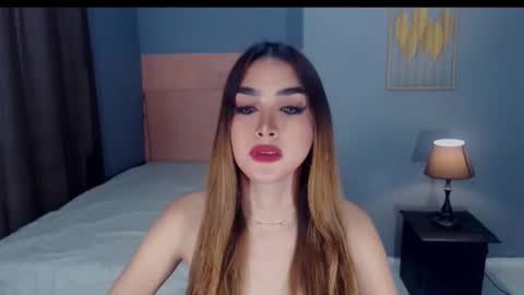 queenemeraldts online show from September 2025 02:35:01 AM