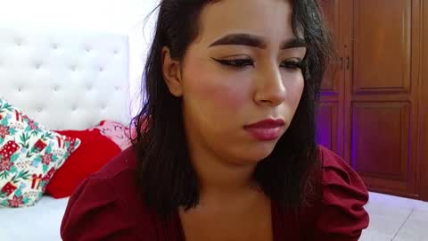 Snapshot of queenie_star chatting on December 2024 09:38:02 PM Maria Del Mar online show from December 2024 09:38:02 PM