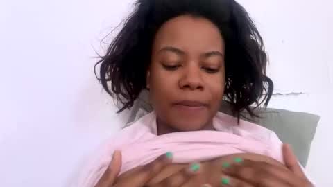 Kourtney online show from November 2025 07:35:01 PM