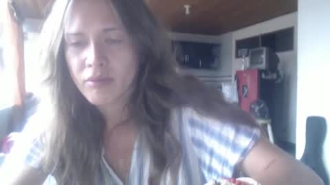 Snapshot of queennicky88 chatting on November 2025 10:10:02 PM Nico online show from November 2025 10:10:02 PM