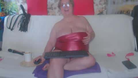 Snapshot of queenpammy chatting on October 2025 07:50:02 AM QueenPammy online show from October 2025 07:50:02 AM