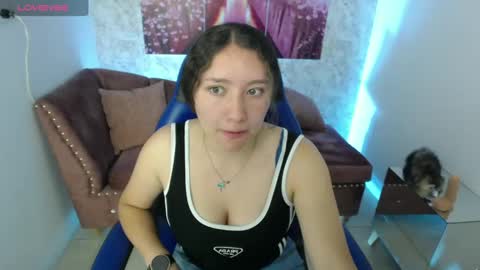Queen Rose  online show from January 2025 12:36:01 PM