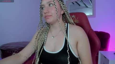 Queen Rose  online show from February 2025 04:36:01 PM