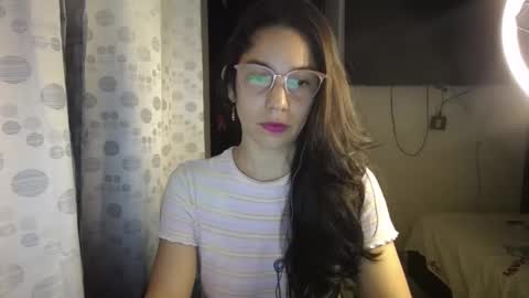 Paola online show from January 2025 04:00:01 AM
