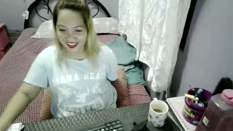 Snapshot of quelly40 chatting on November 2025 04:52:01 PM quelly40 online show from November 2025 04:52:01 PM