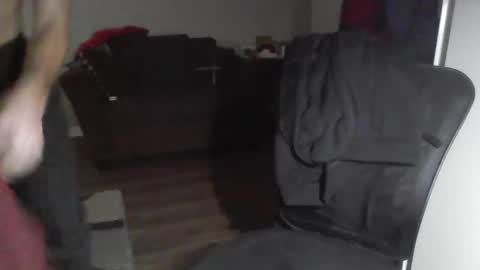 Snapshot of quinsanre chatting on January 2025 06:10:01 PM Bones online show from January 2025 06:10:01 PM